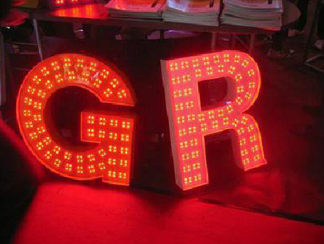 凤阳LED发光字常见的安装误区。